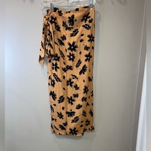 VICI/wraparound skirt/size small